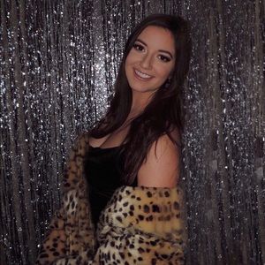 Meet your Posher, Katelyn